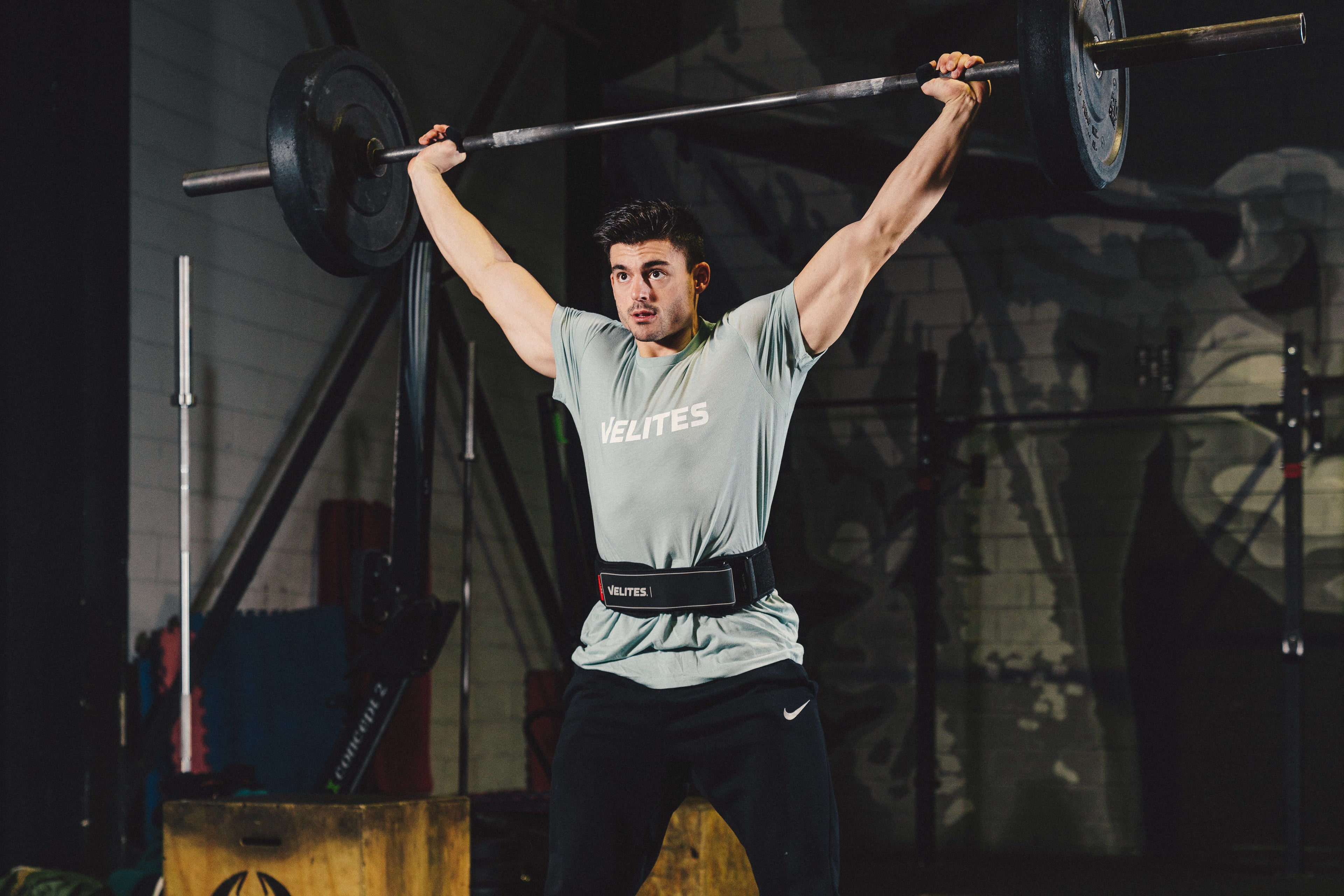LiftingBelt_Black_DaniCamacho_03.jpg