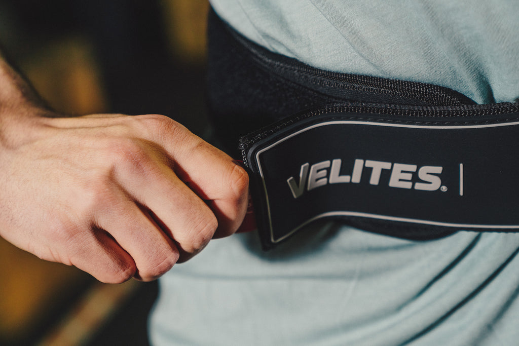 LiftingBelt_Black_pull_02.jpg