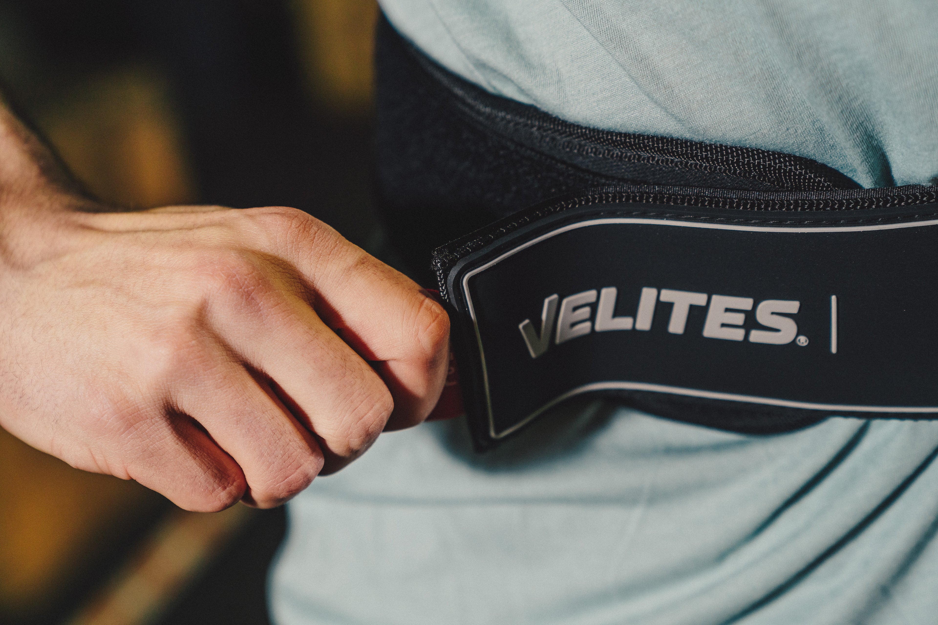 LiftingBelt_Black_pull_02.jpg