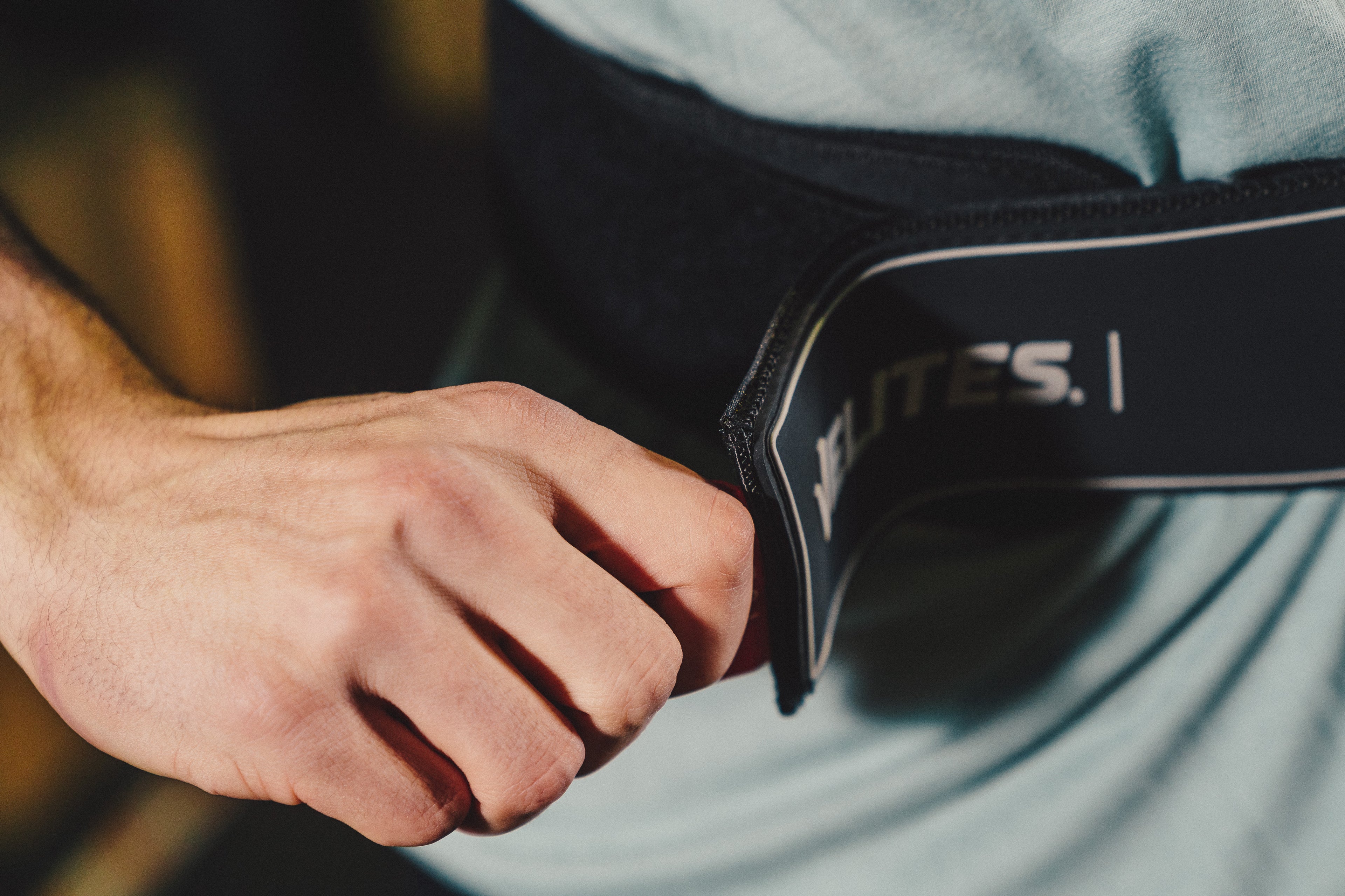 LiftingBelt_Black_pull_03.jpg