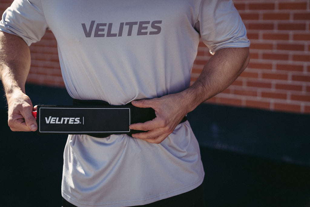 Velites_LiftingBelt_Black_Lifestyle_004.jpg