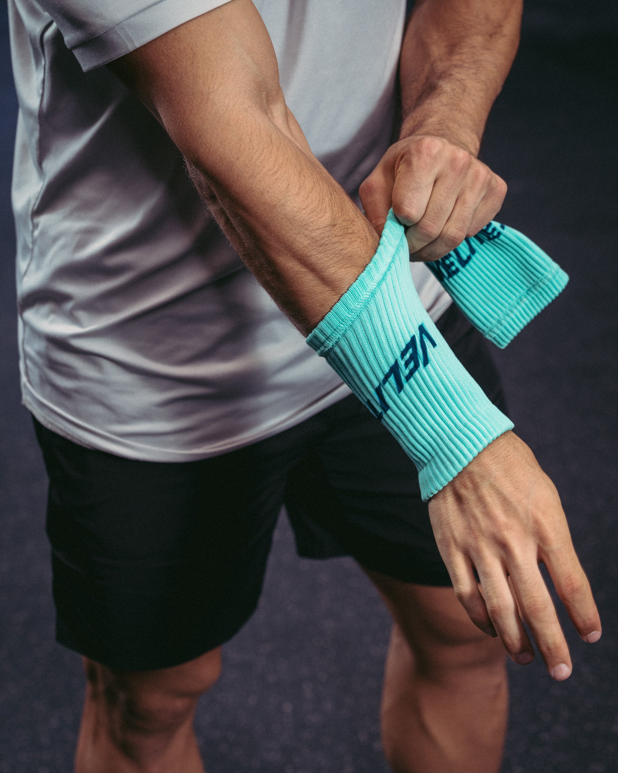 Velites_WFP_Wristbands_4x5_007.jpg
