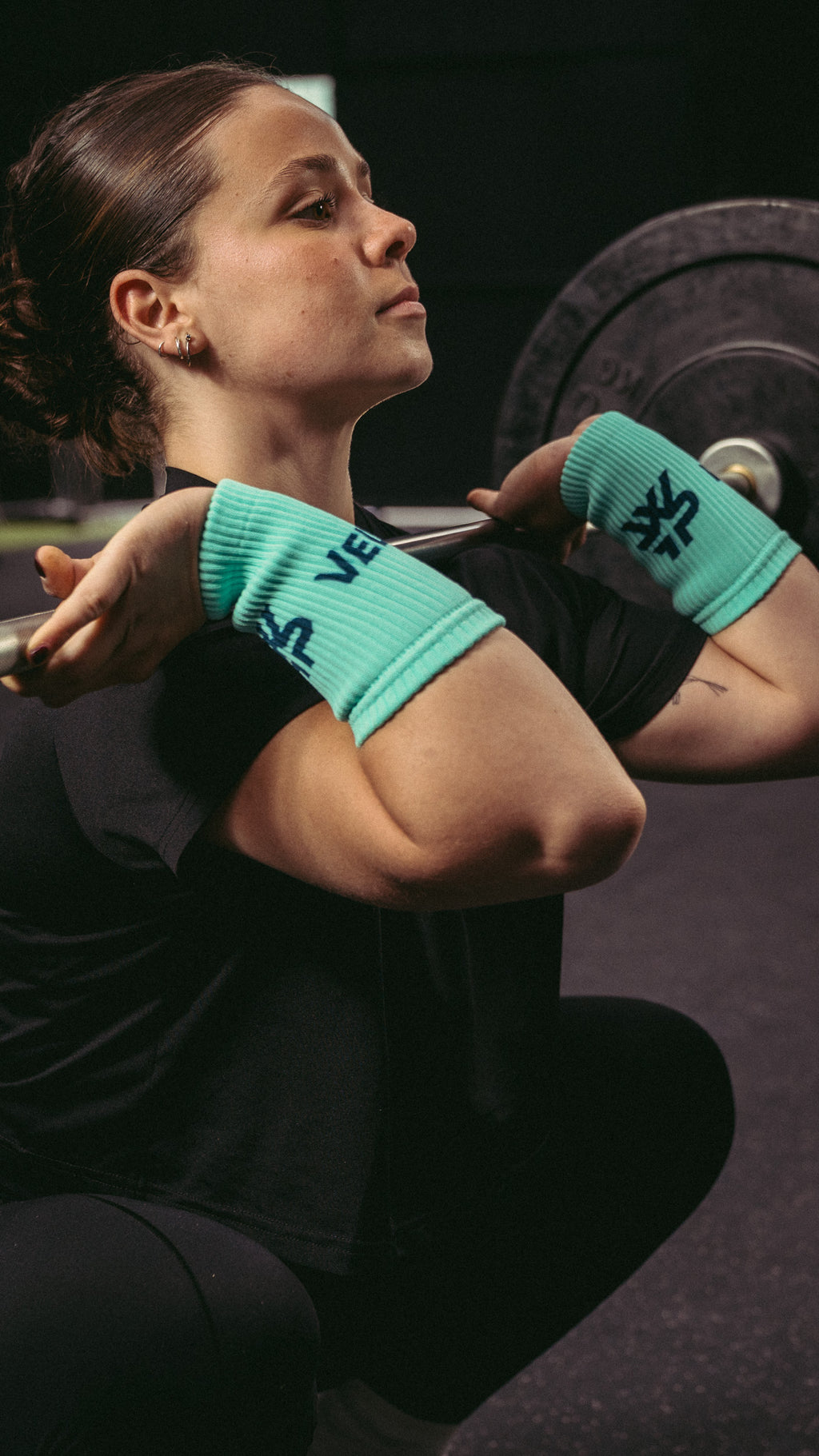 Velites_WFP_Wristbands_9x16_004.jpg