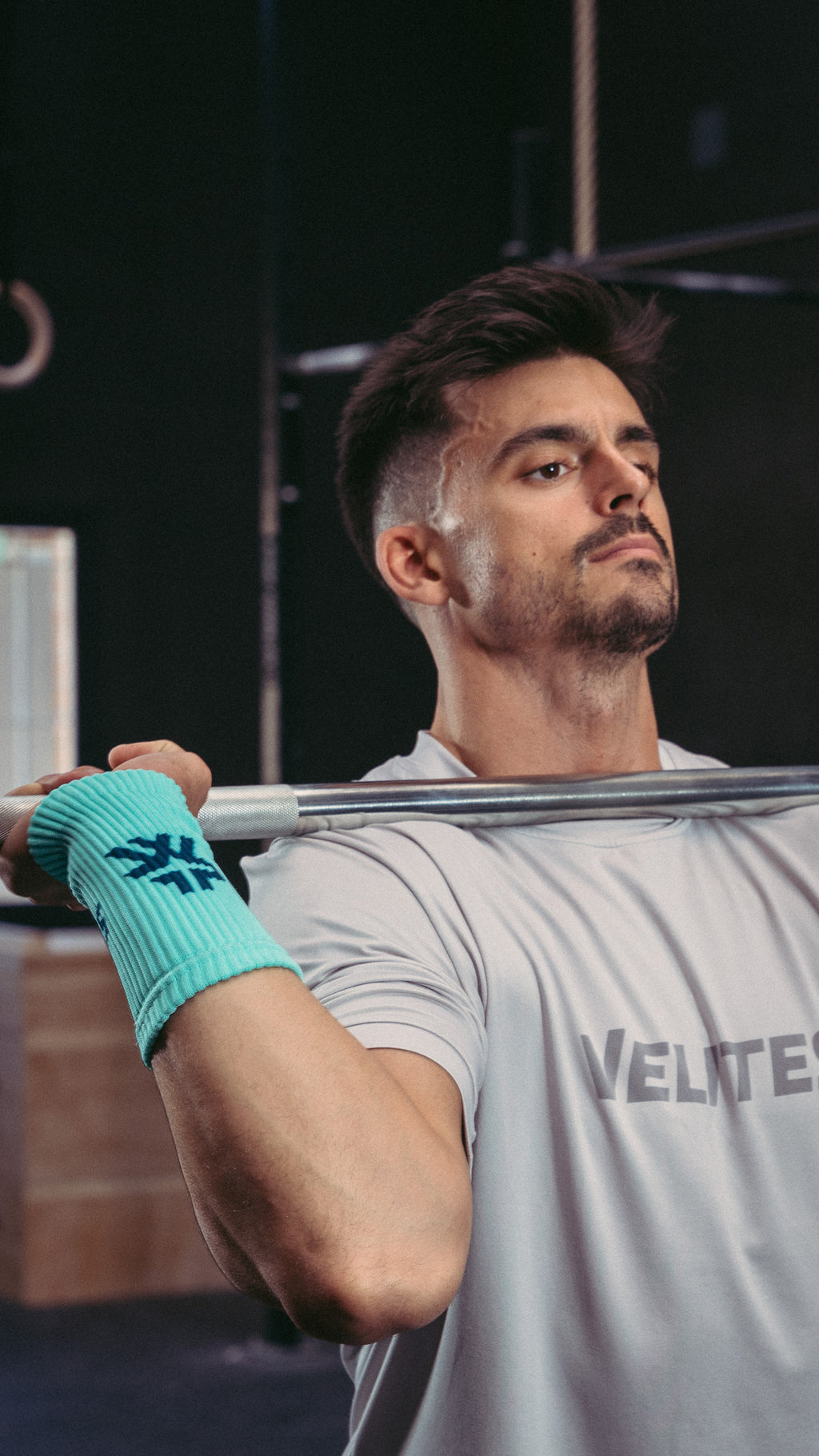 Velites_WFP_Wristbands_9x16_010.jpg